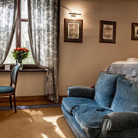 โรงแรมโกรเดก คราคูฟ ภายนอก รูปภาพ A room at the hotel