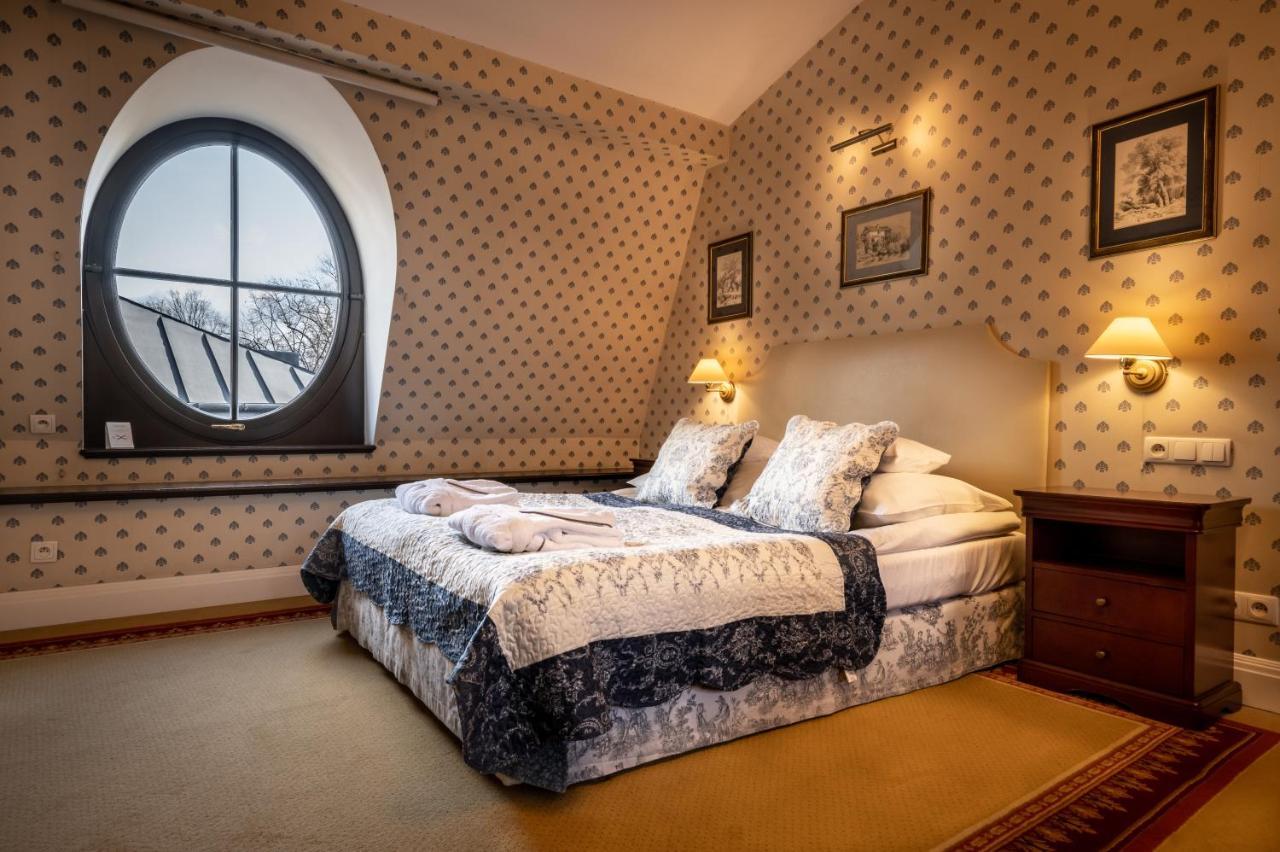 โรงแรมโกรเดก คราคูฟ ภายนอก รูปภาพ A room at the hotel