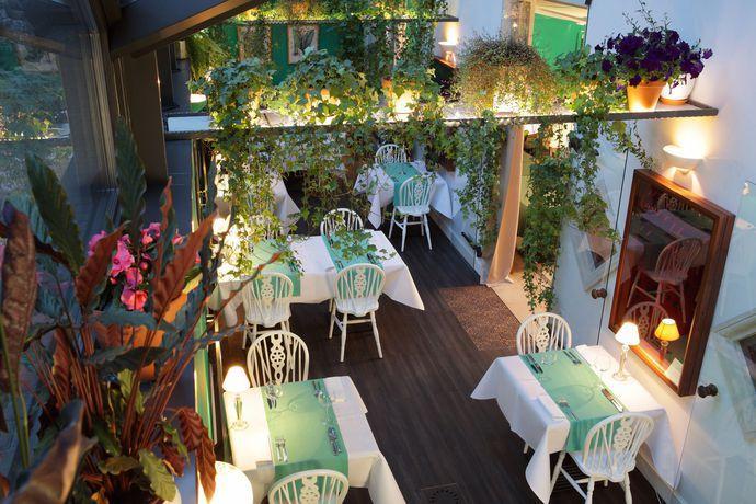 โรงแรมโกรเดก คราคูฟ ภายนอก รูปภาพ Restaurant in the hotel