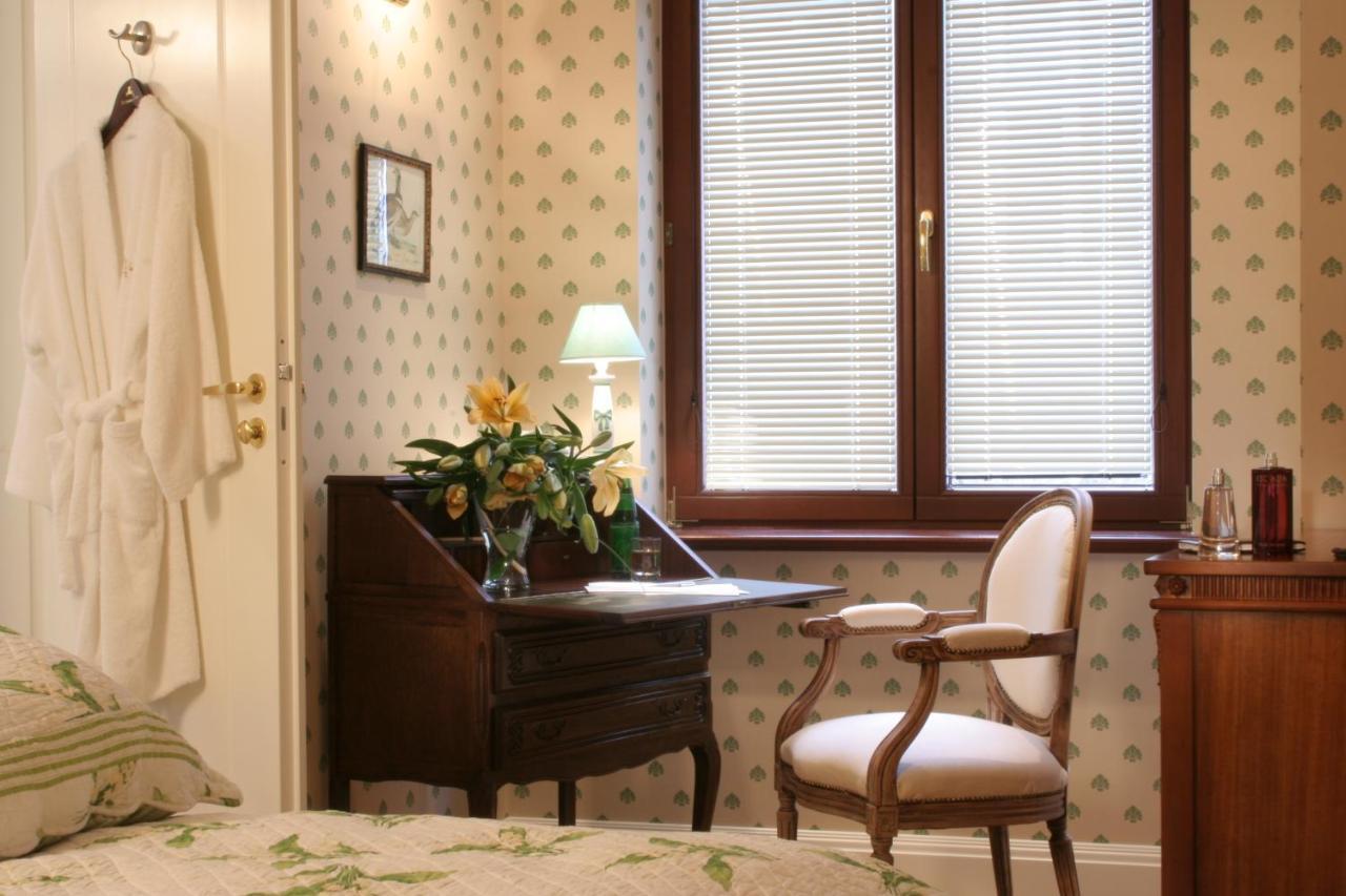 โรงแรมโกรเดก คราคูฟ ห้อง รูปภาพ A room at the hotel